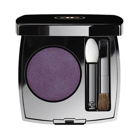 Chanel vibrant violet eyeshadow